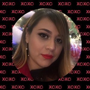 Meet your Posher, Monica